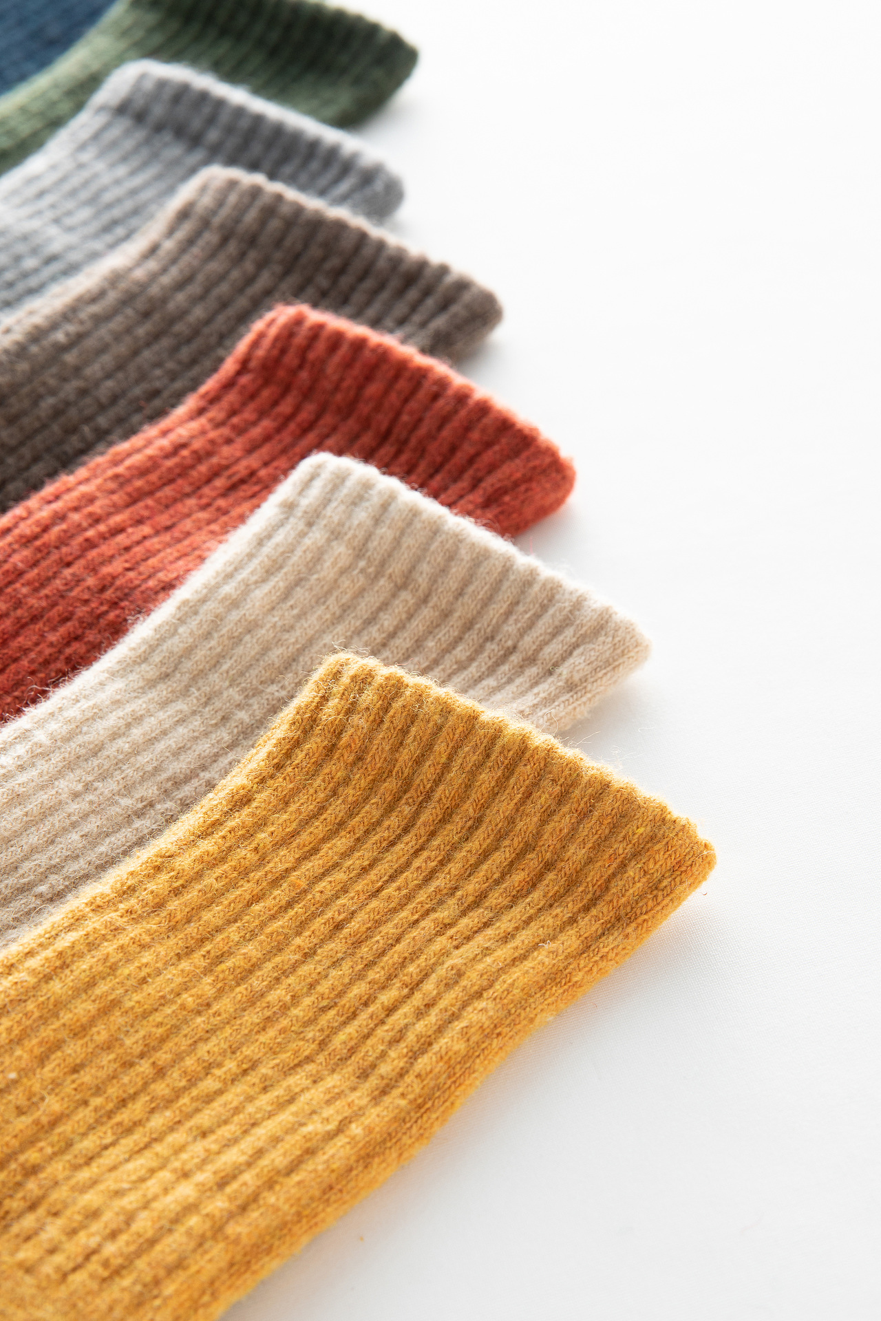 袜子 雪地袜 羊毛袜（图ZMjcyNzM1Mjg0） - 产品摄影 - 站酷设计师艺馆摄影工作室原创素材 - 站酷ZCOOL