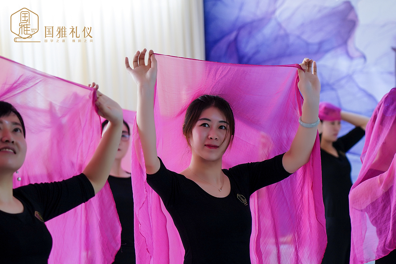 国雅礼仪