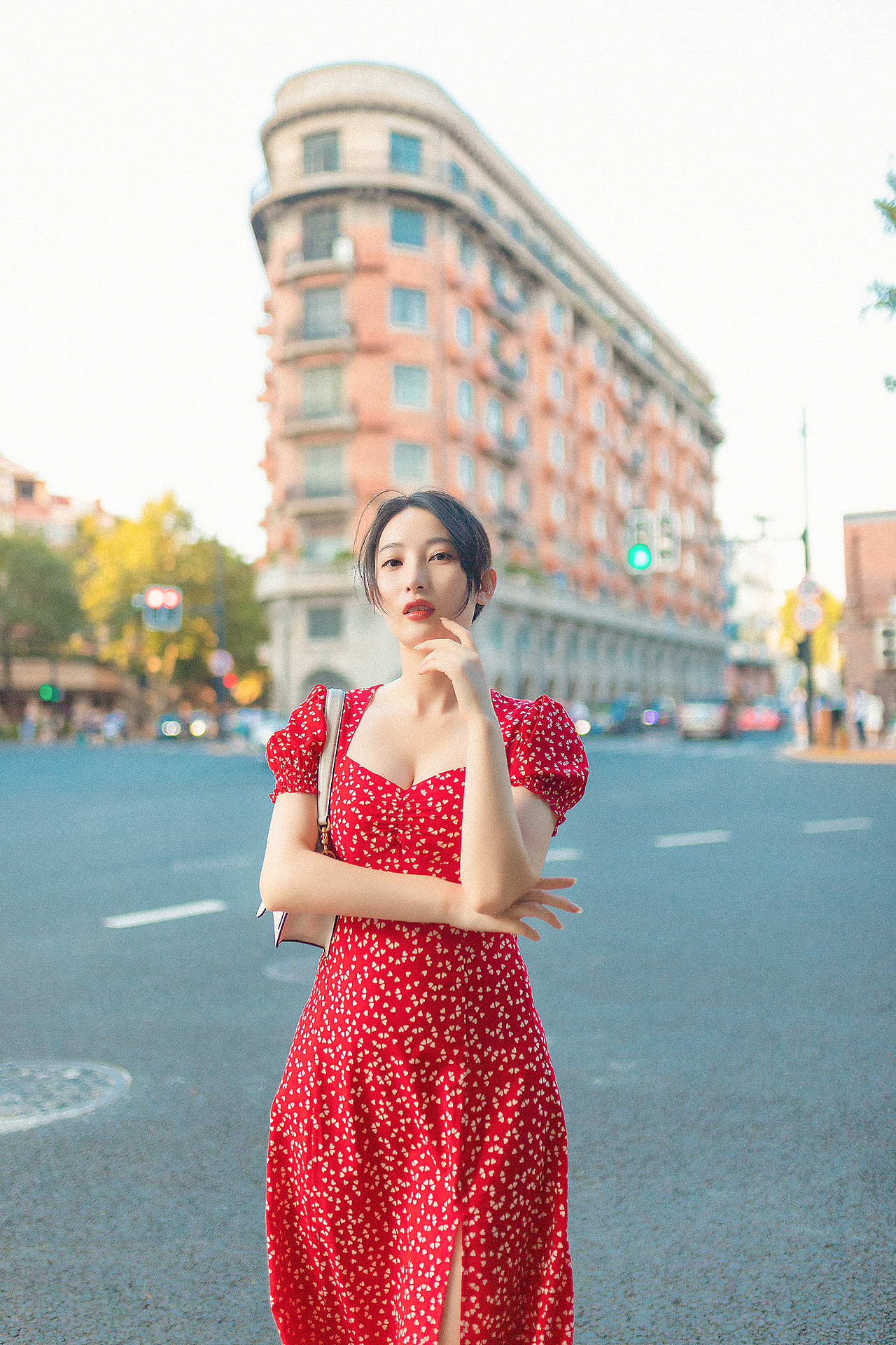 街拍/武康路（图ZMjQ1MDI0Mzg0） - 人像摄影 - 站酷设计师小东恶魔原创素材 - 站酷ZCOOL