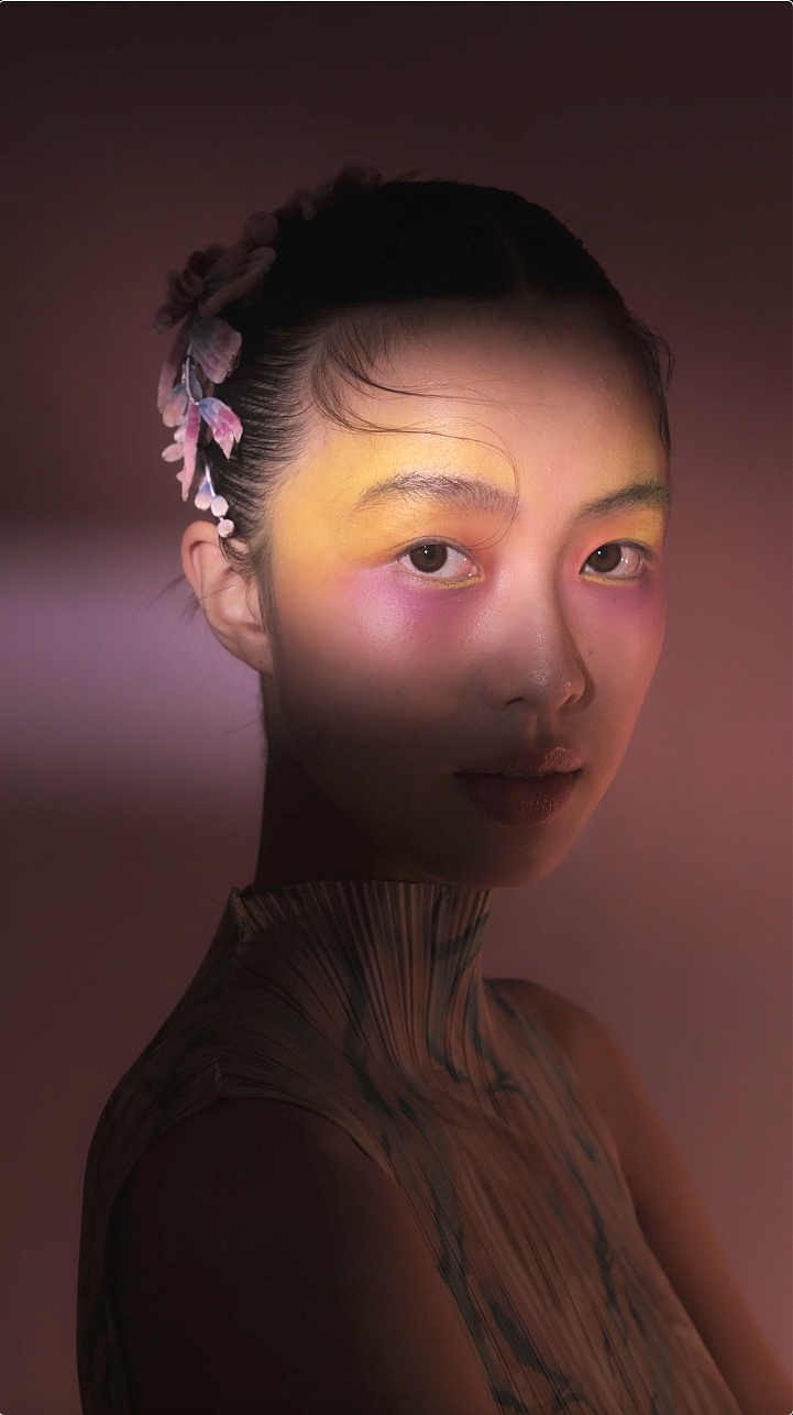 电商视频-春袭24色眼影盘概念片