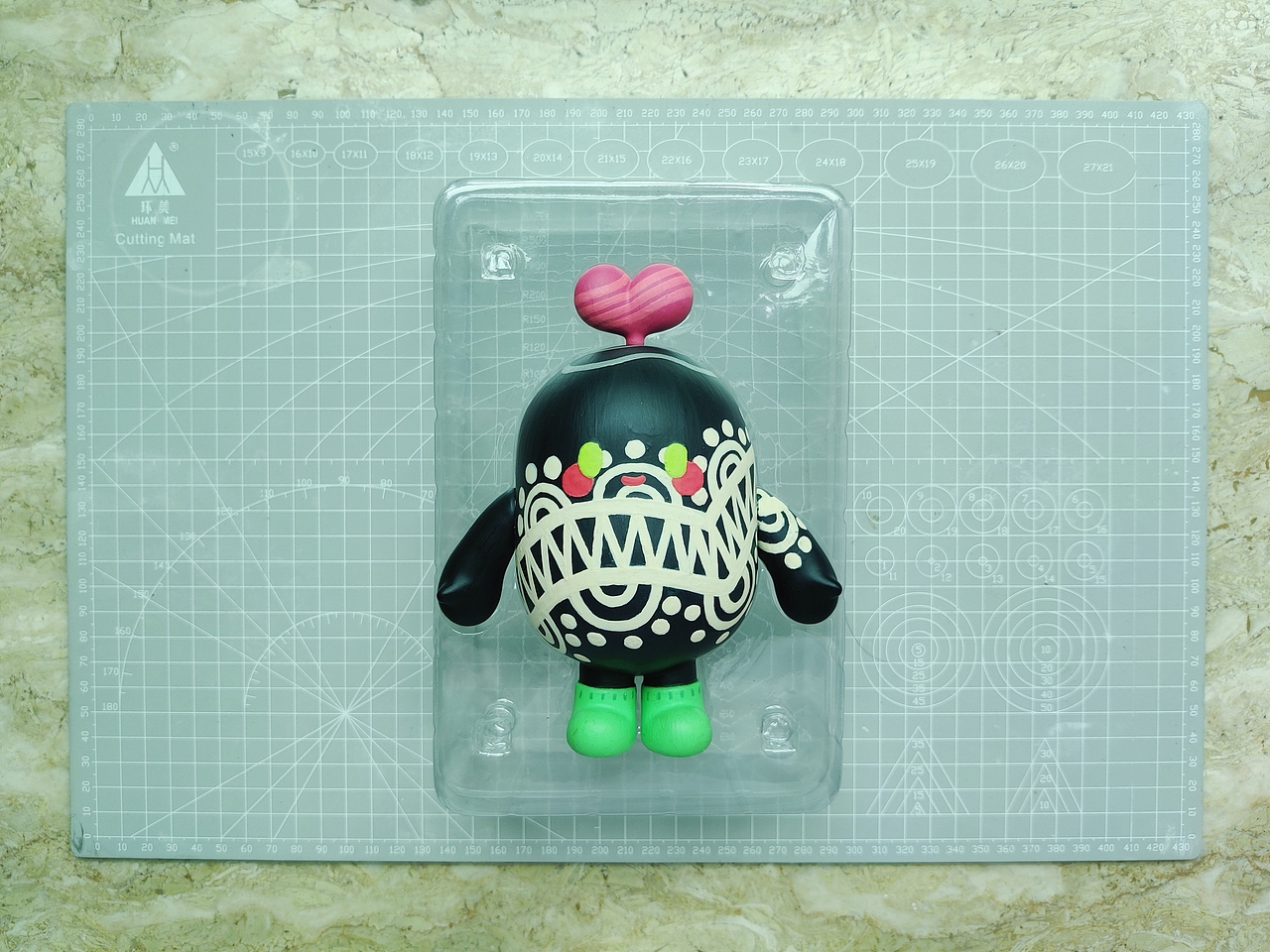 阿里巴巴公益爱豆 | 心灵豆实体涂装（图ZMzM5OTg3MDIw） - IP形象 - 站酷设计师ZHYUYI沐柳然原创素材 - 站酷ZCOOL