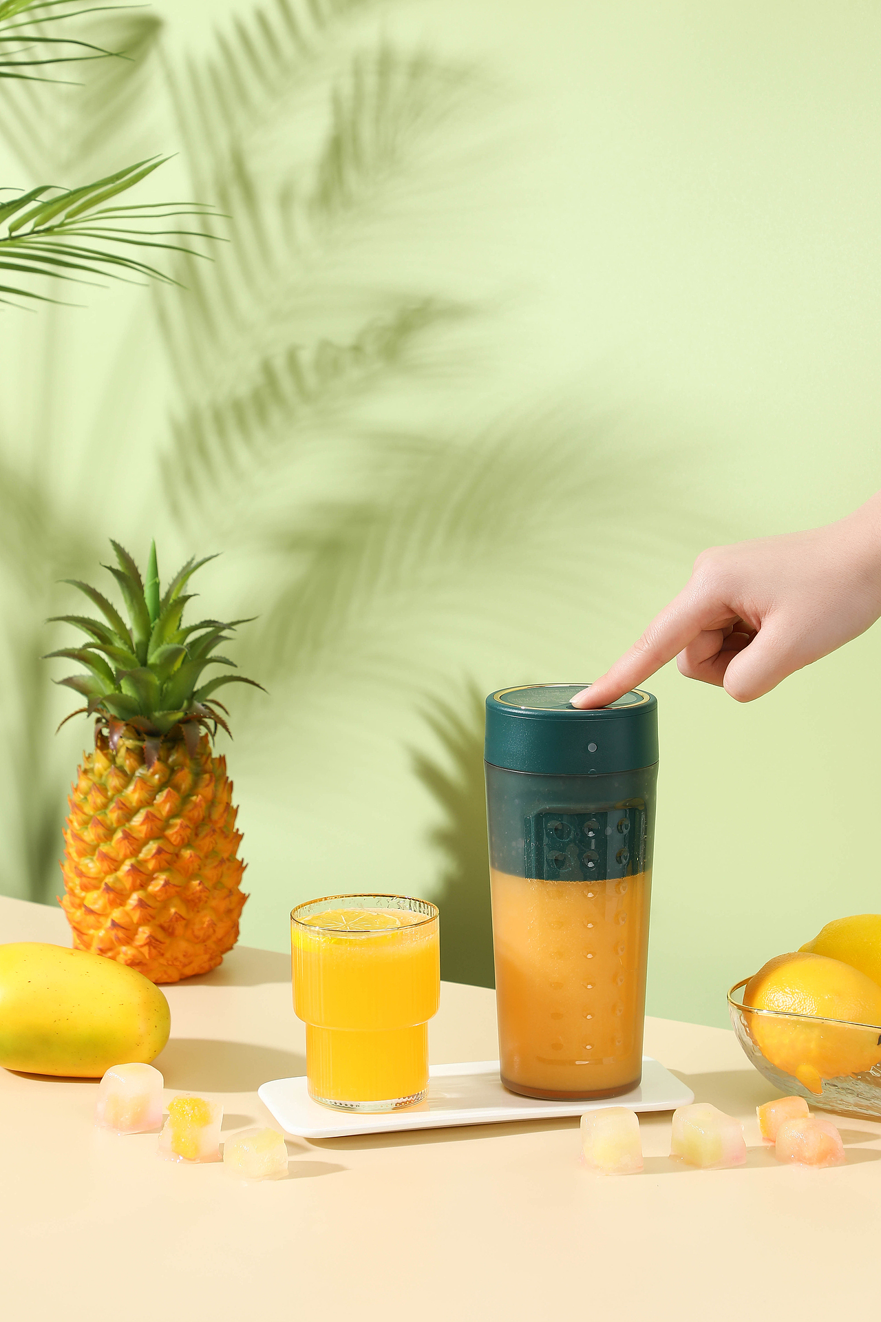 榨汁机（图ZMjgyMTUyNTEy） - 产品摄影 - 站酷设计师一些事原创素材 - 站酷ZCOOL