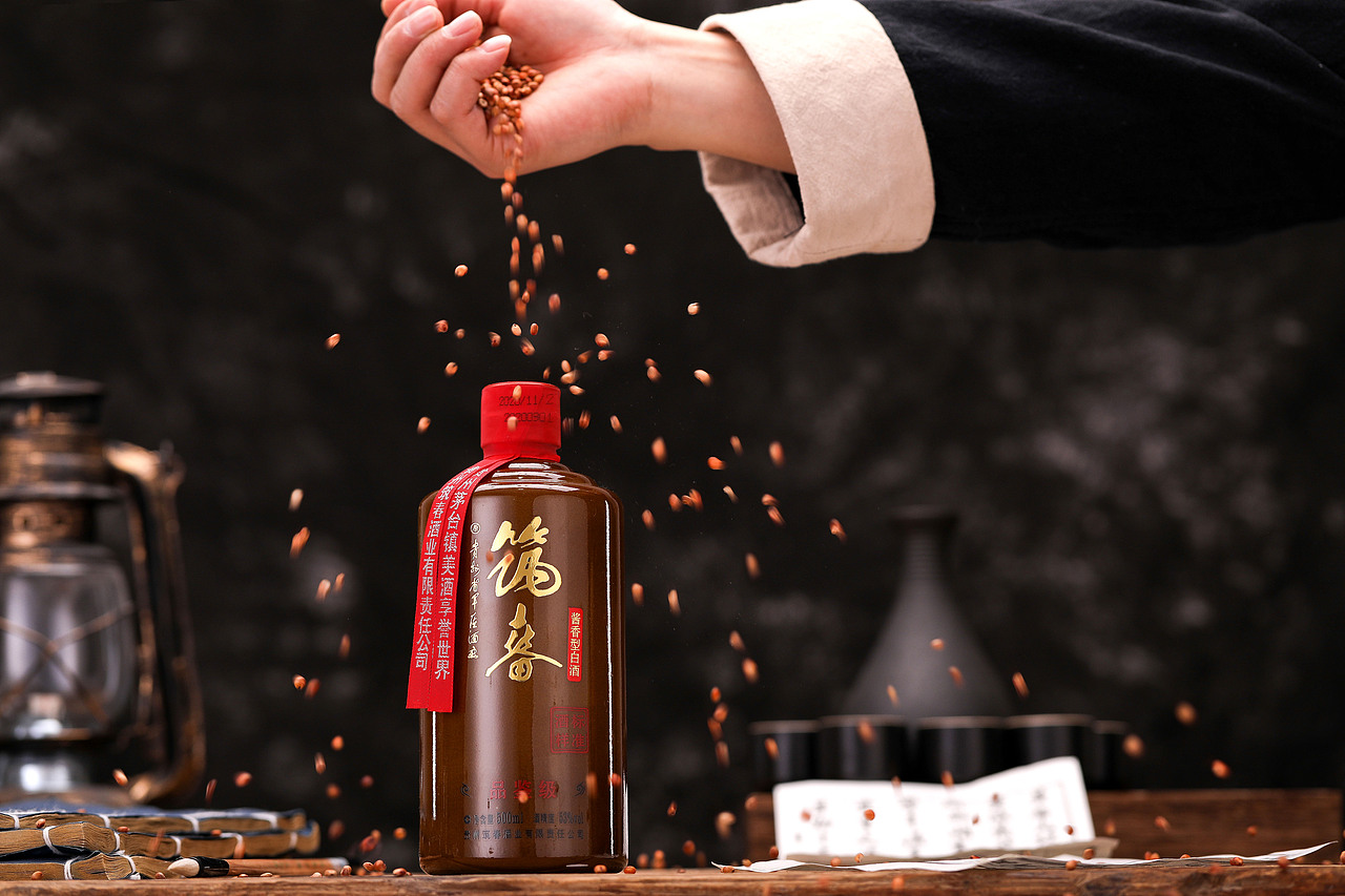 白酒（图ZMjM5OTE2NzIw） - 产品摄影 - 站酷设计师呆猫摄影原创素材 - 站酷ZCOOL