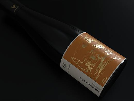 DED TAIL DEER丨甜葡萄酒包装设计