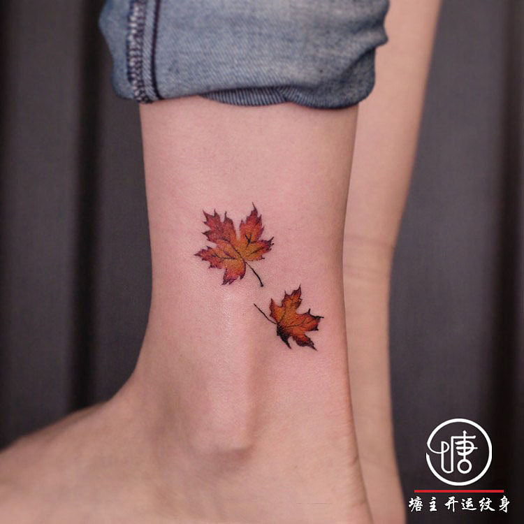 脚踝纹身、枫叶纹身、彩色纹身、线条纹身、小清新纹身、个性纹身图案、塘主开运纹身