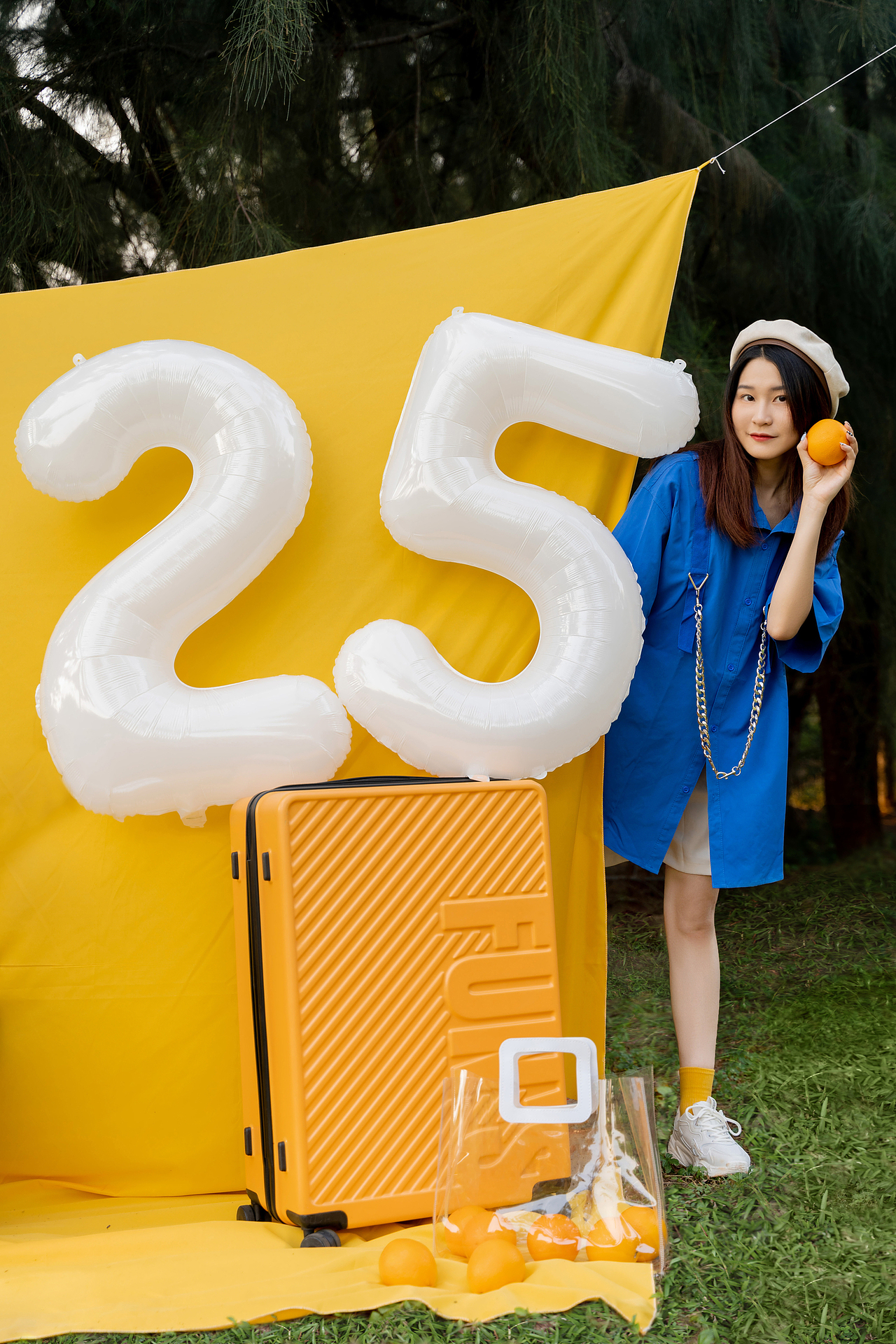 克莱因蓝生日写真