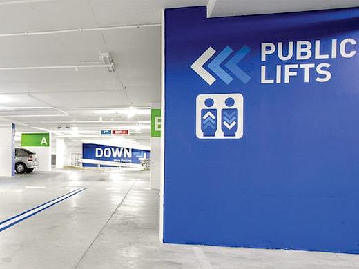 优雅大胆、极为有效的色彩和图形组合标识