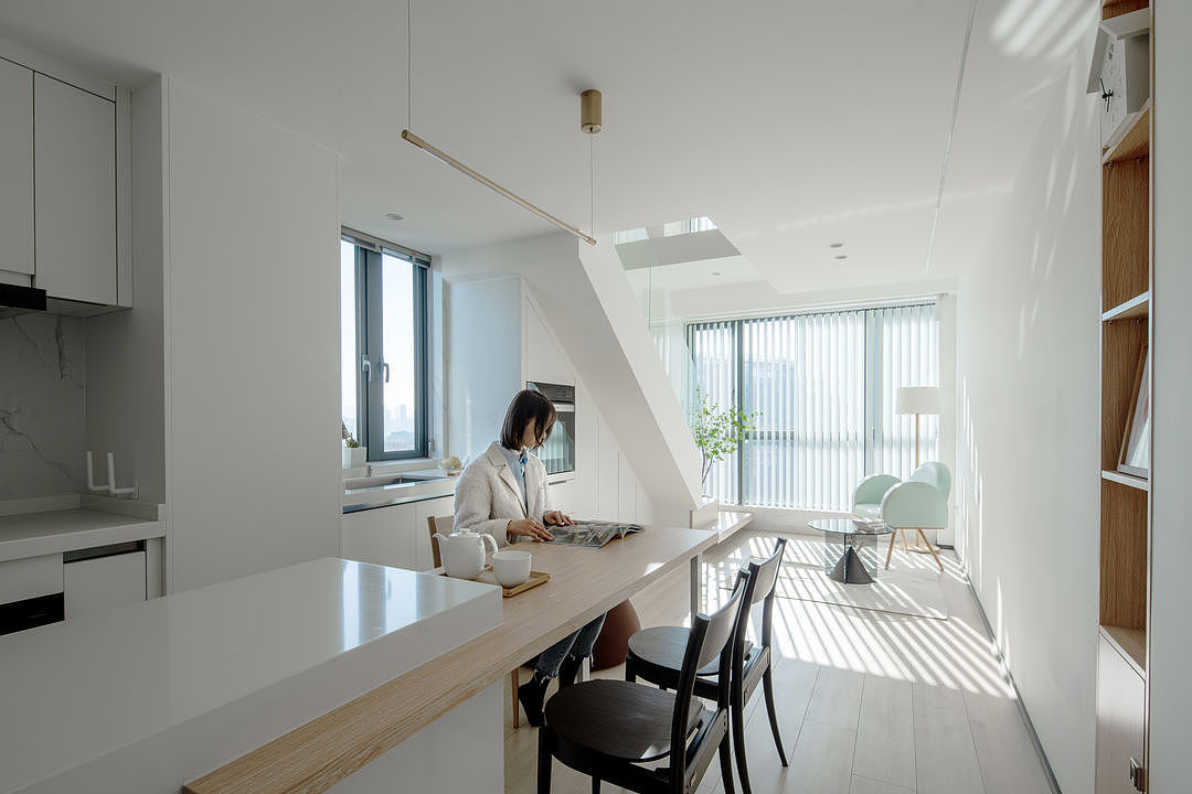 天生阳光派 / 独立女性的极简LOFT ​​​