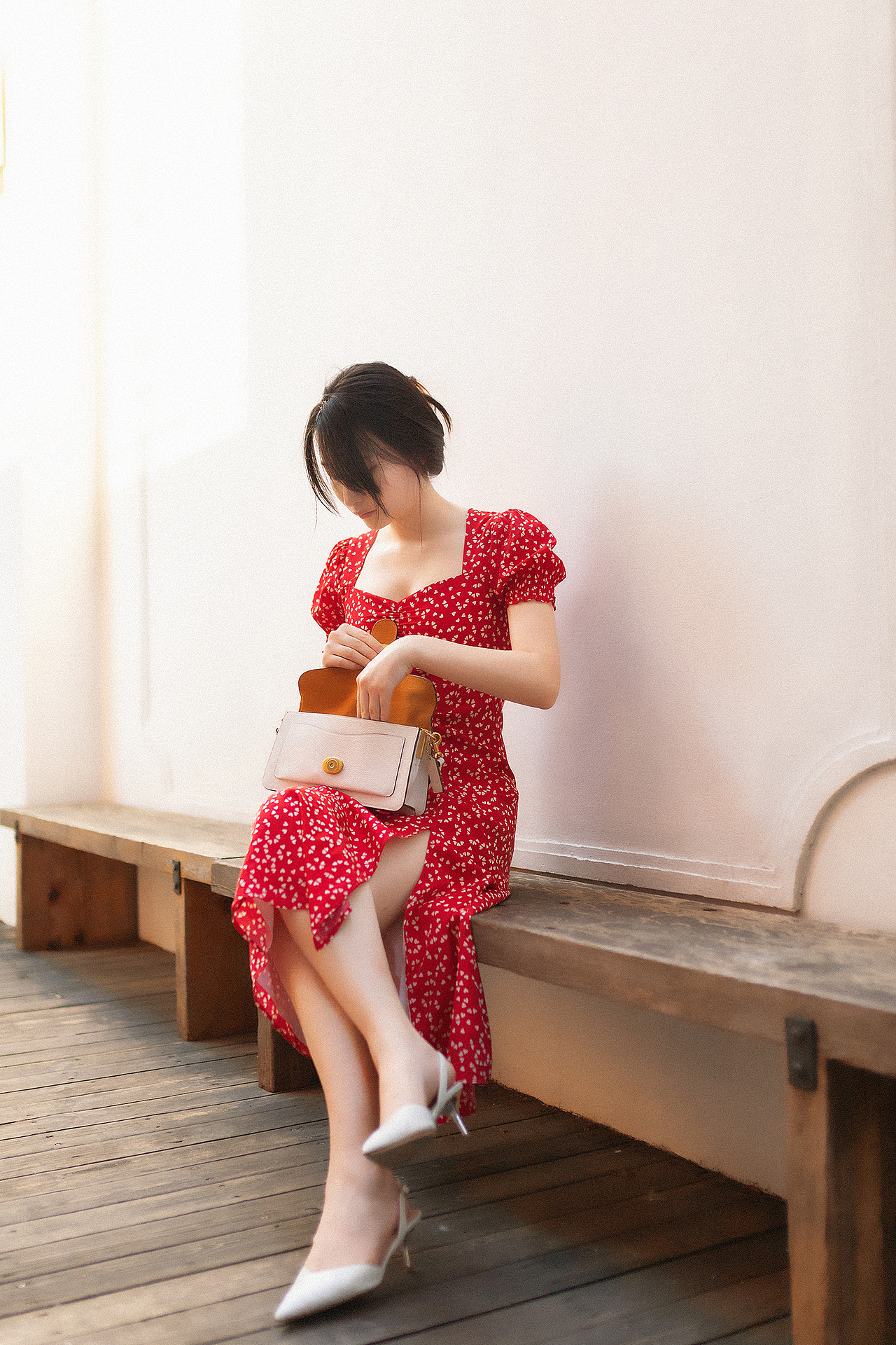 街拍/武康路（图ZMjQ1MDIzOTIw） - 人像摄影 - 站酷设计师小东恶魔原创素材 - 站酷ZCOOL