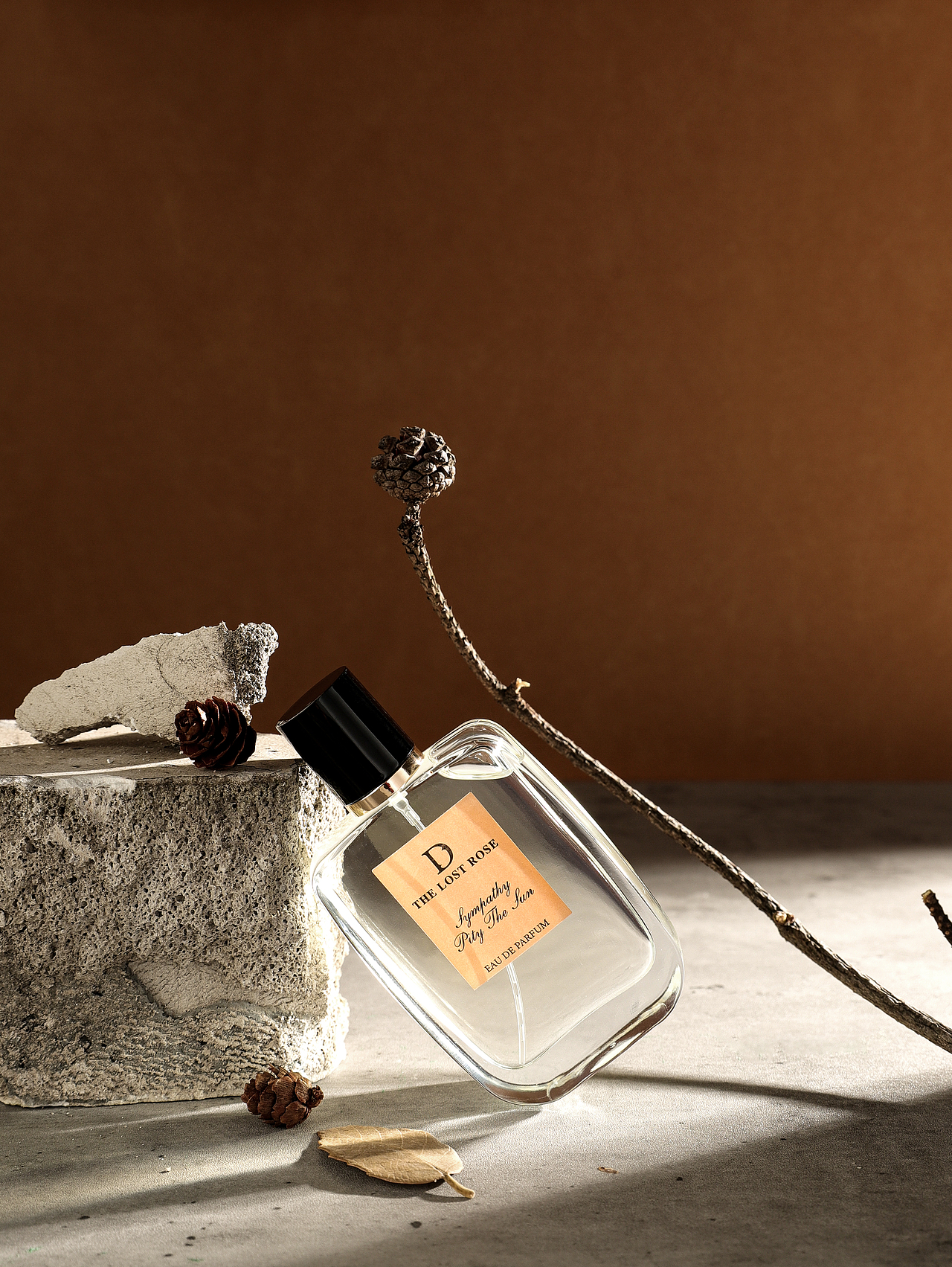 如纯系列香水 | 大地色木质调拍摄（图ZMjgwODYzNjQ4） - 产品摄影 - 站酷设计师ge_nie原创素材 - 站酷ZCOOL