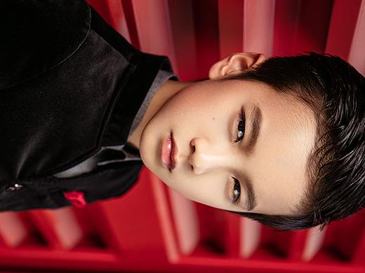 隔壁班的男同學(xué)（個(gè)人主頁-ZMjg2MzgwNDg=） - 人像攝影 - 站酷設(shè)計(jì)師四點(diǎn)水兒阿原創(chuàng)素材 - 站酷ZCOOL