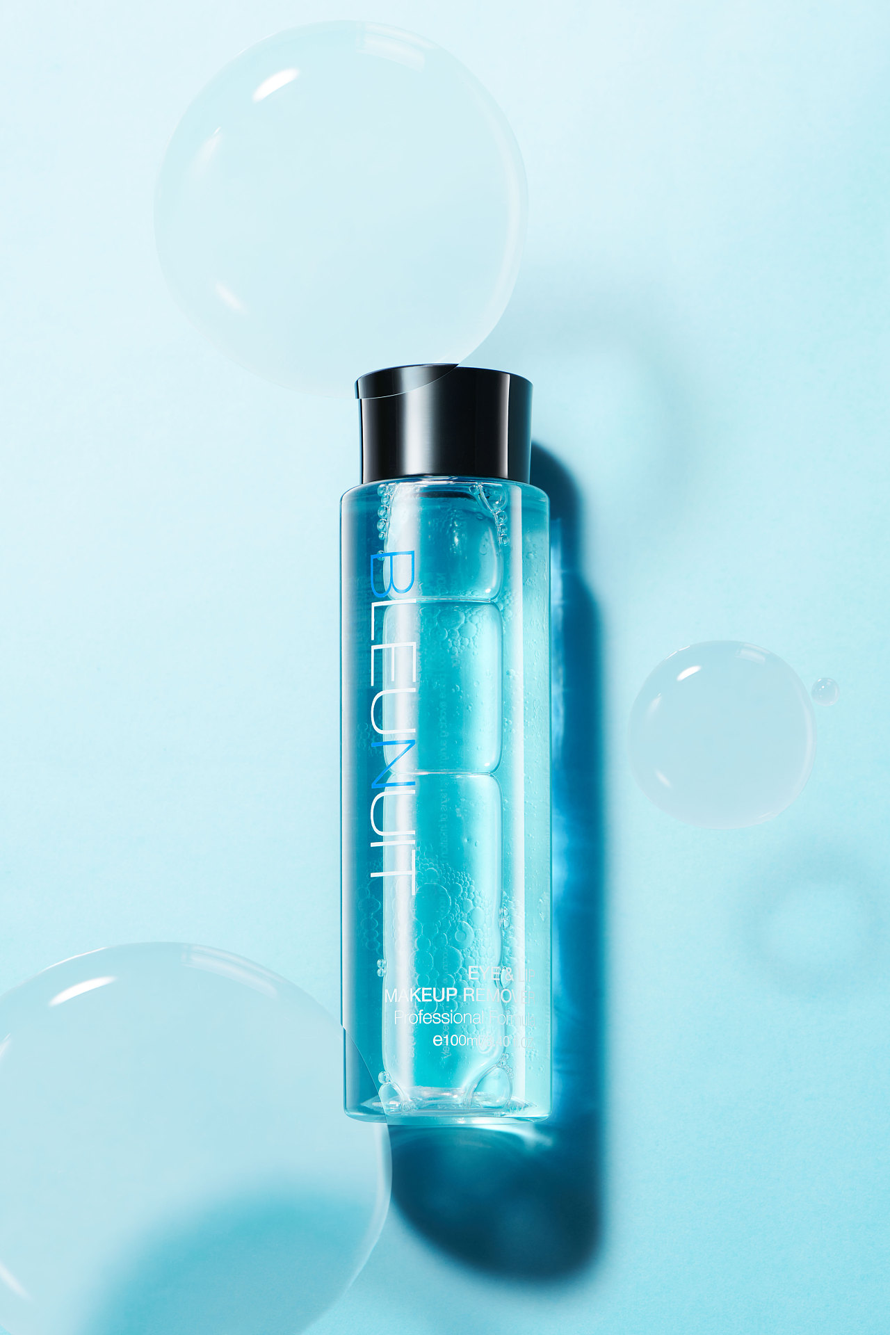 卸妆水小场景（图ZMjgzMTAzMTM2） - 产品摄影 - 站酷设计师俊生h原创素材 - 站酷ZCOOL