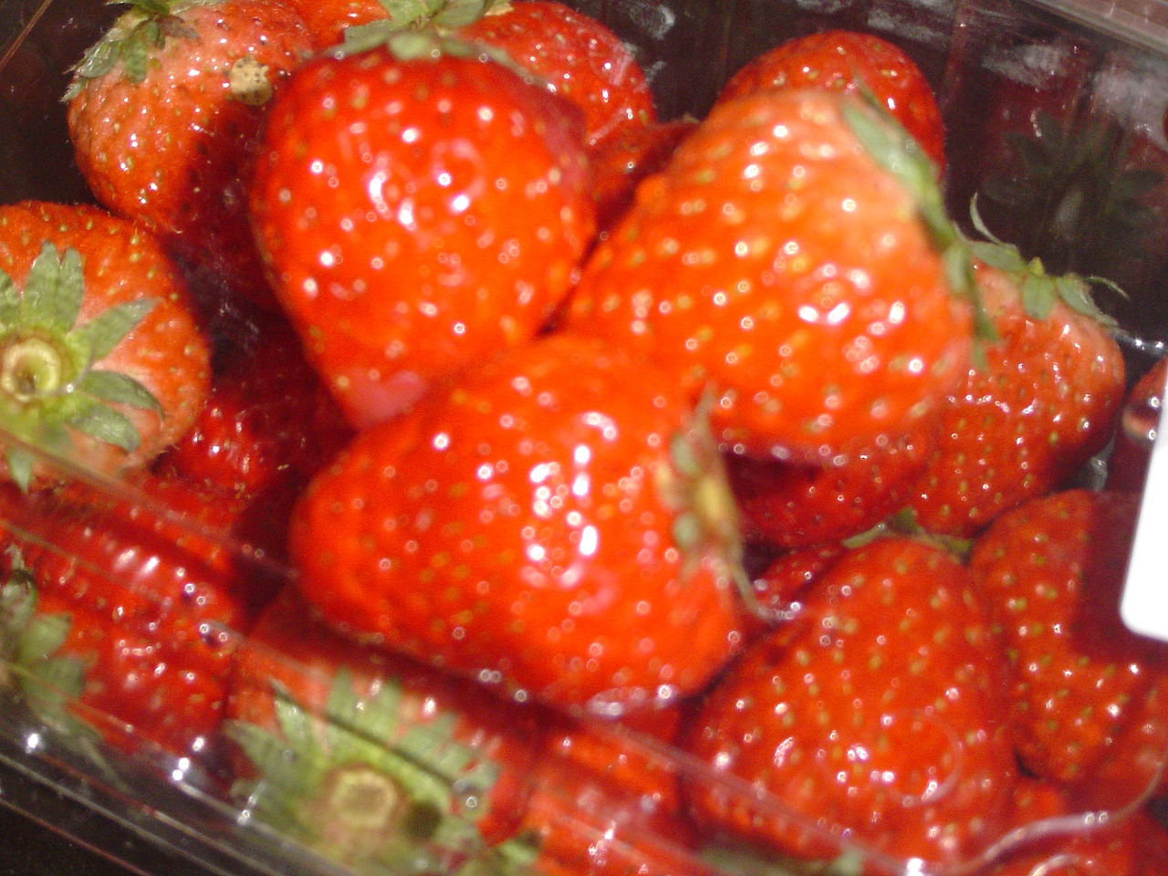 草莓酱🍓（图ZMTk3NDMxMjA0） - 产品摄影 - 站酷设计师睿子酱原创素材 - 站酷ZCOOL