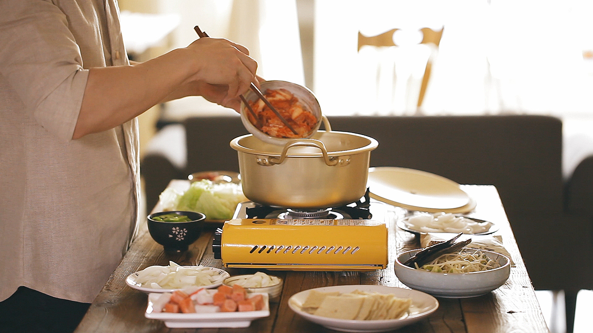 味蕾时光 第13集 韩式部队火锅（图ZMzc0MDkzMjQ=） - 产品摄影 - 站酷设计师小蓝叔原创素材 - 站酷ZCOOL