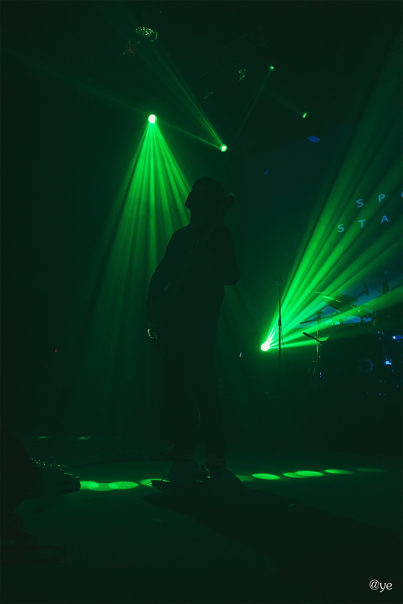 2018年 - 现场音乐LIVE演出 记录回顾（图ZMTQzMTUwODEy） - 人像摄影 - 站酷设计师乐与饵原创素材 - 站酷ZCOOL