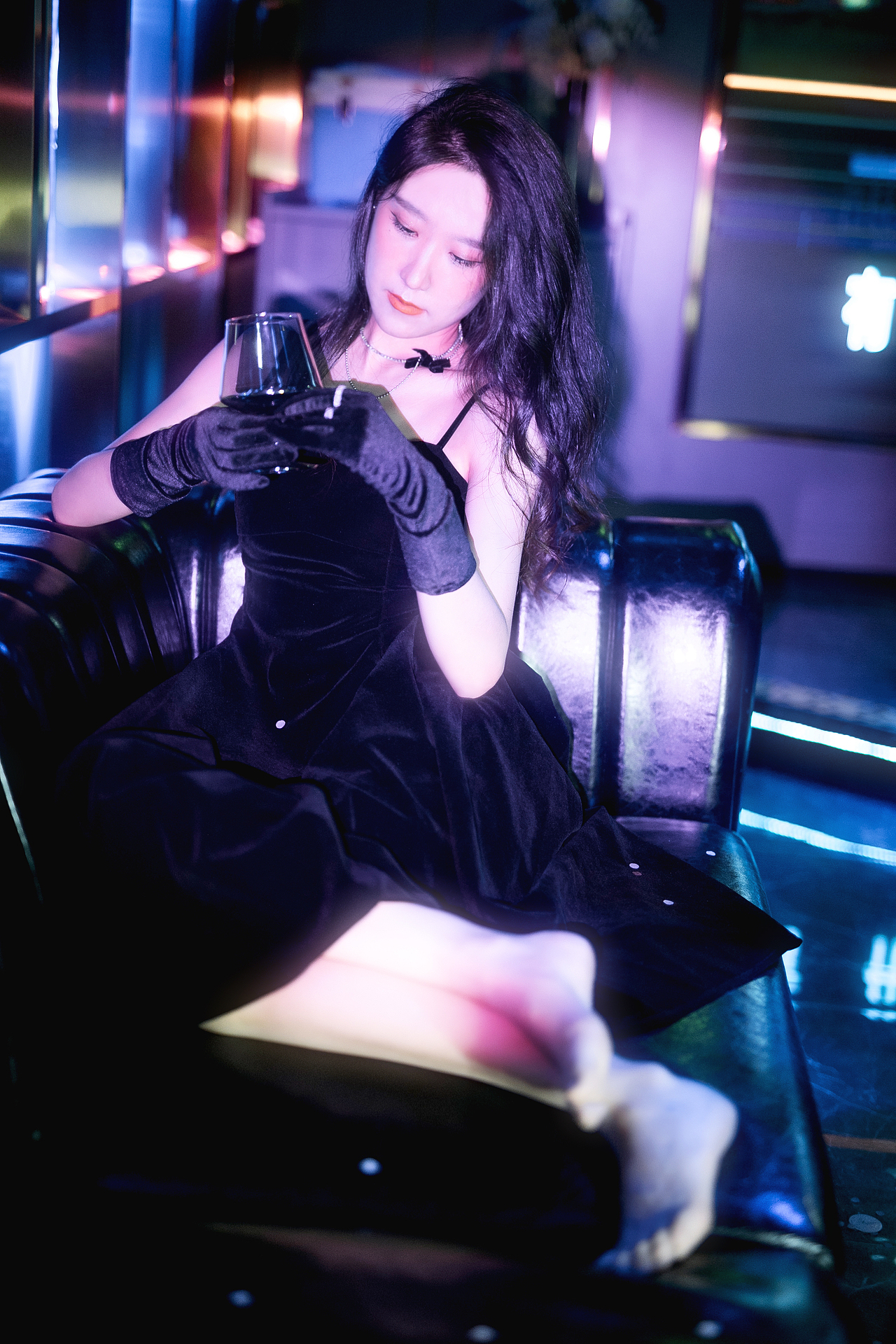 在KTV拍出情绪大片（图ZMzEyMDg3NjIw） - 人像摄影 - 站酷设计师zumpapapa原创素材 - 站酷ZCOOL