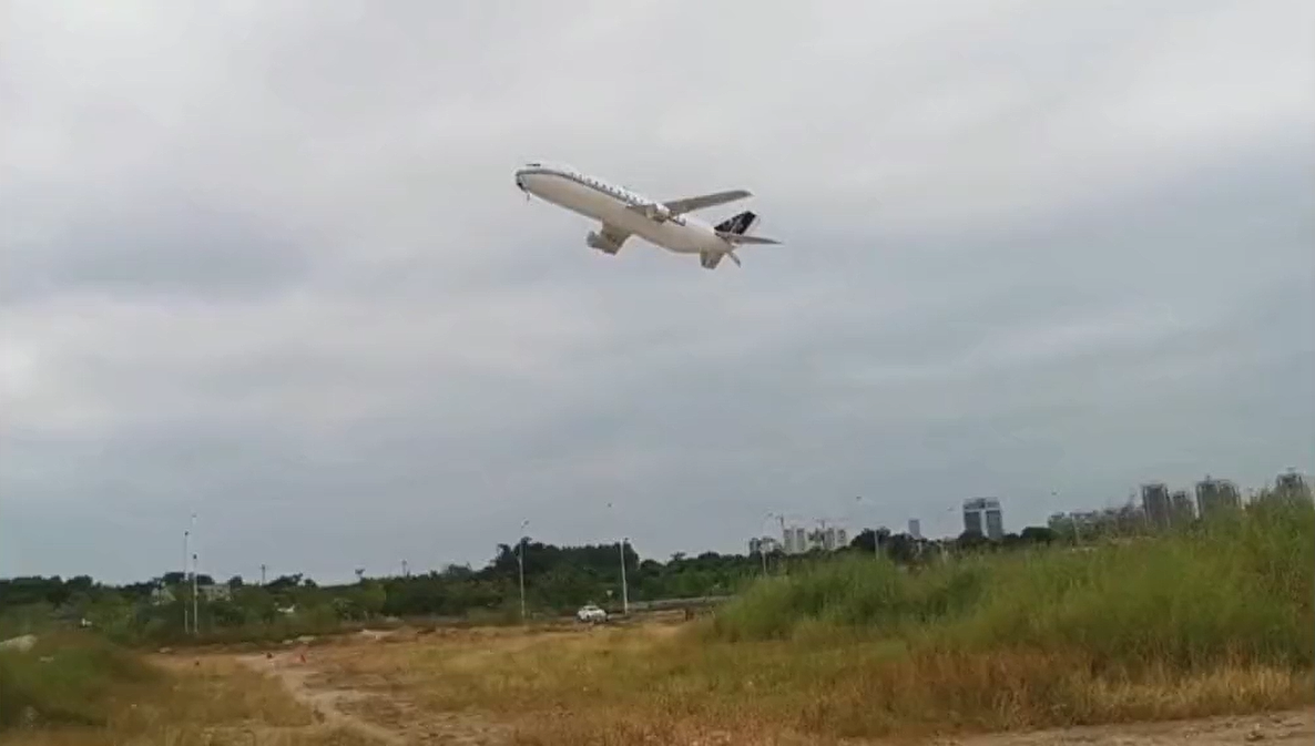 创意节目,航模客机飞行