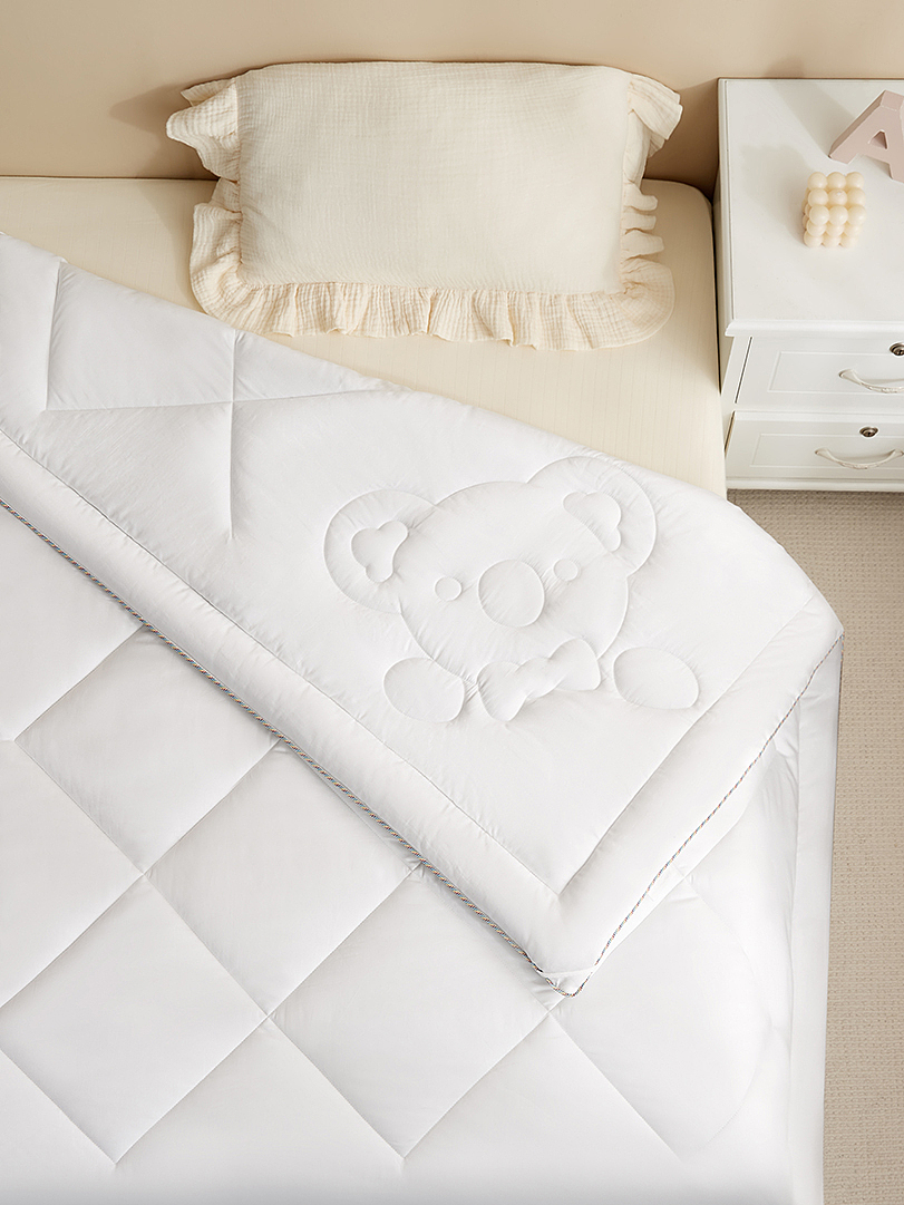 儿童床品被子（图ZMjcxMDc5MTIw） - 产品摄影 - 站酷设计师ABvision阿宝影视原创素材 - 站酷ZCOOL