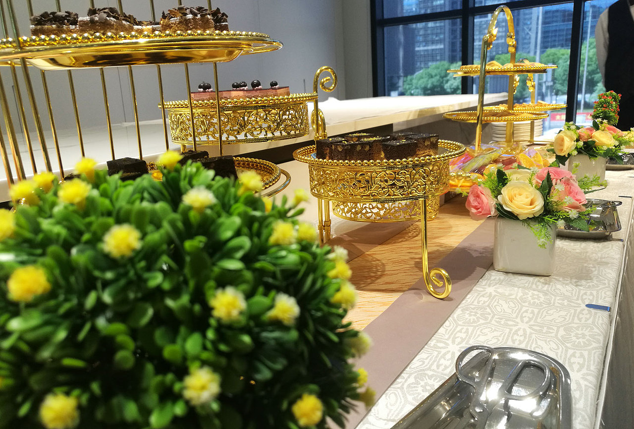 富华地产母亲节活动（图ZOTk1MjI2NDA=） - 宣传物料 - 站酷设计师汇金联合原创素材 - 站酷ZCOOL