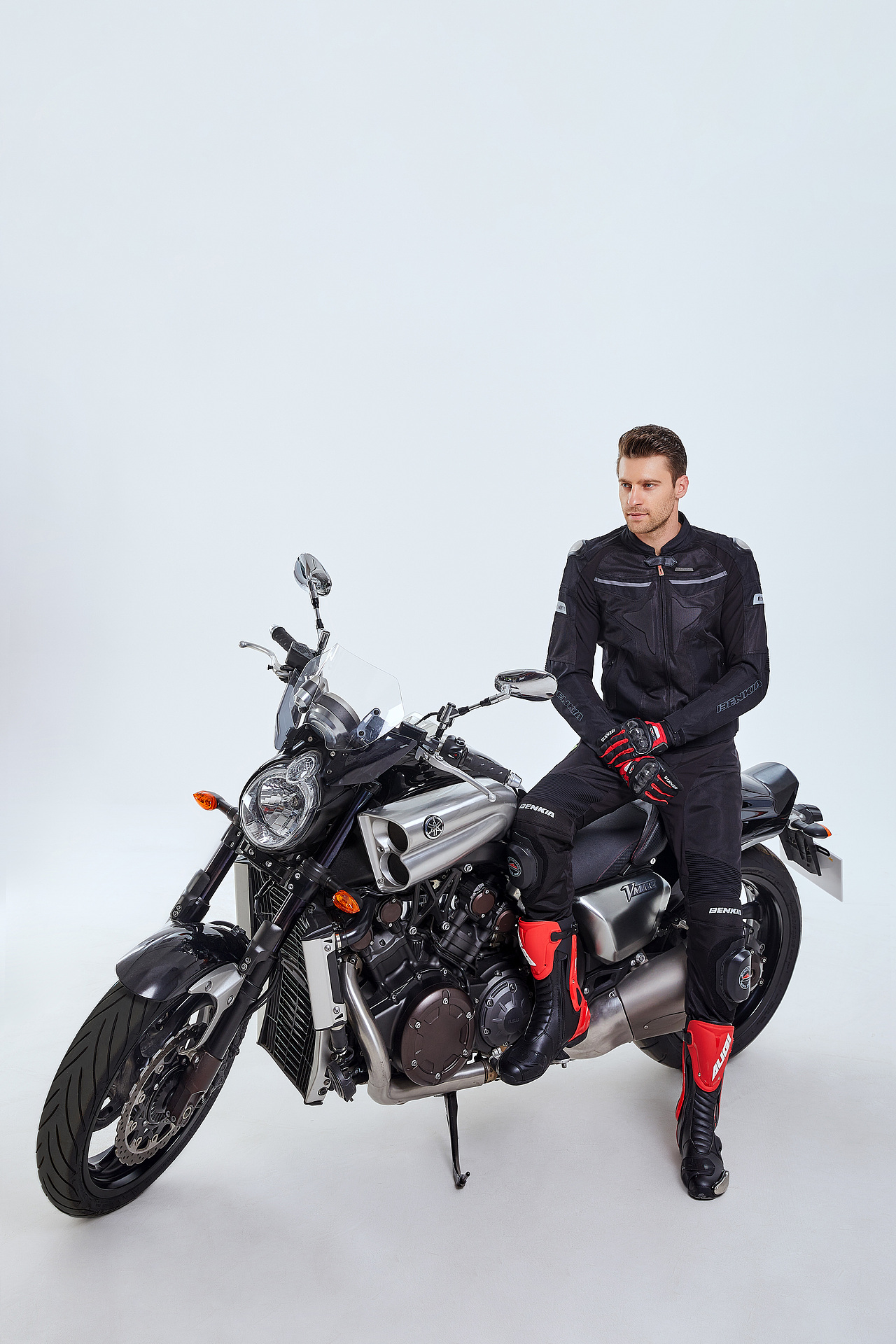 尚帝|机车男孩（图ZMjY4ODg4MjU2） - 时尚/艺术摄影 - 站酷设计师深圳尚帝视觉原创素材 - 站酷ZCOOL