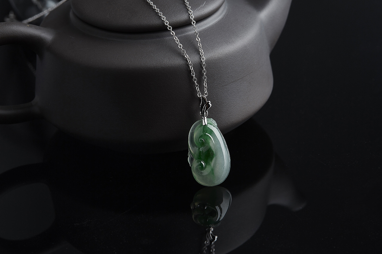 商业珠宝翡翠黑底场景图拍摄（图ZMTkzMDY0MTY4） - 产品摄影 - 站酷设计师商业摄影师陈剑波原创素材 - 站酷ZCOOL