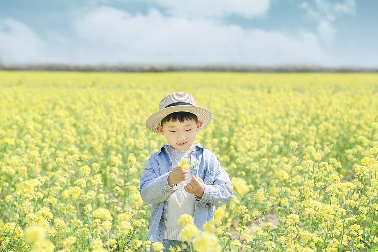 少年与春天（图ZMjU2NDk0NDMy） - 人像摄影 - 站酷设计师苇绡万朵原创素材 - 站酷ZCOOL