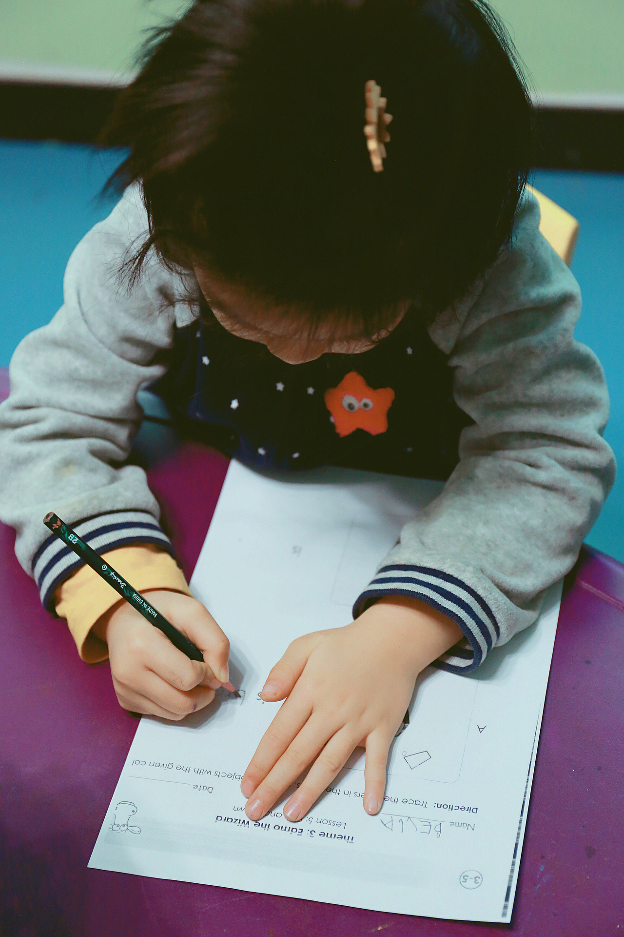 认真的孩子（图ZMTAxNzE2OTcy） - 人像摄影 - 站酷设计师暴走的小粗腿儿原创素材 - 站酷ZCOOL