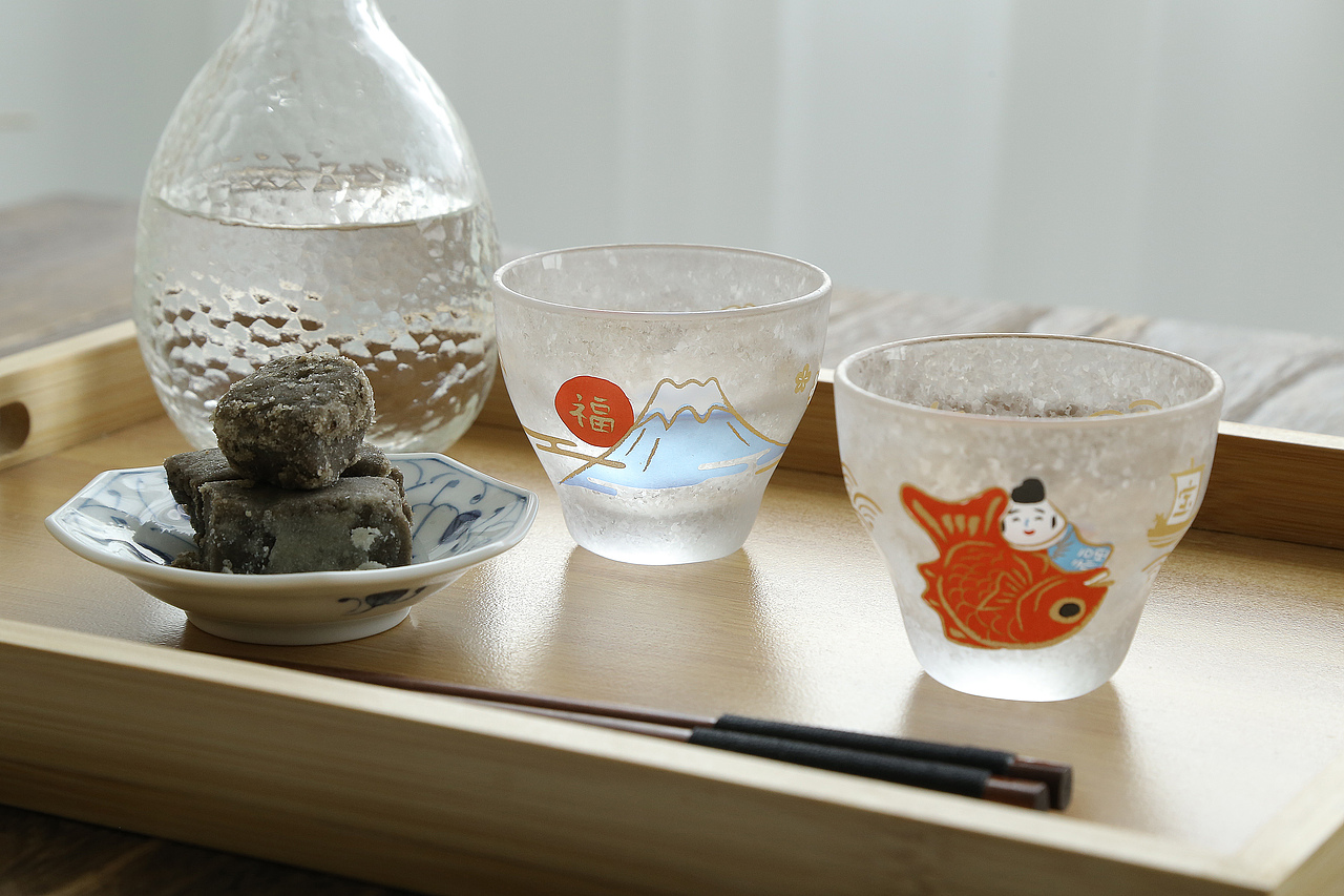 雪花纹吉祥物对杯手工玻璃杯