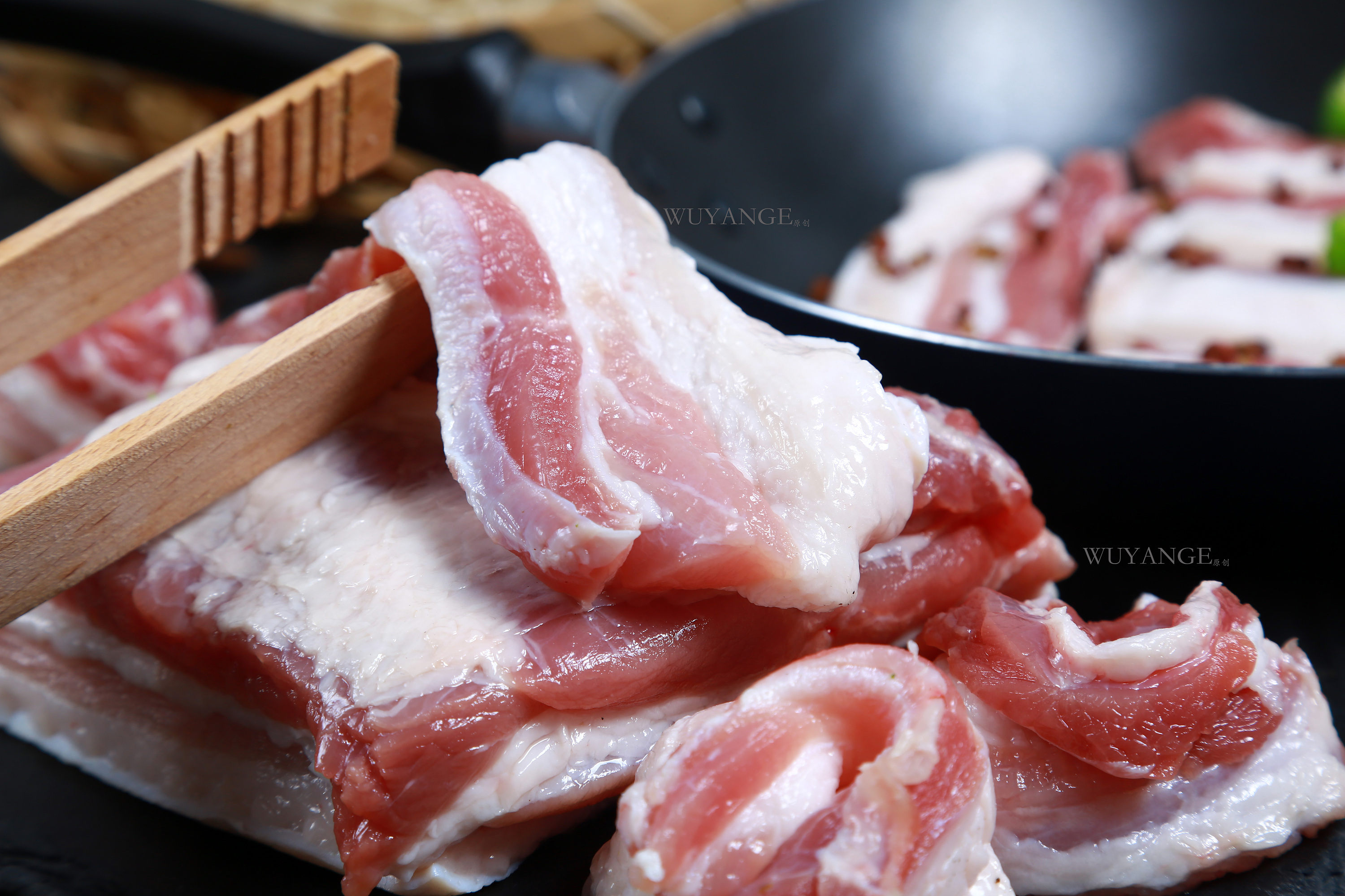 烤猪里脊肉配苹果 – 欧洲猪肉