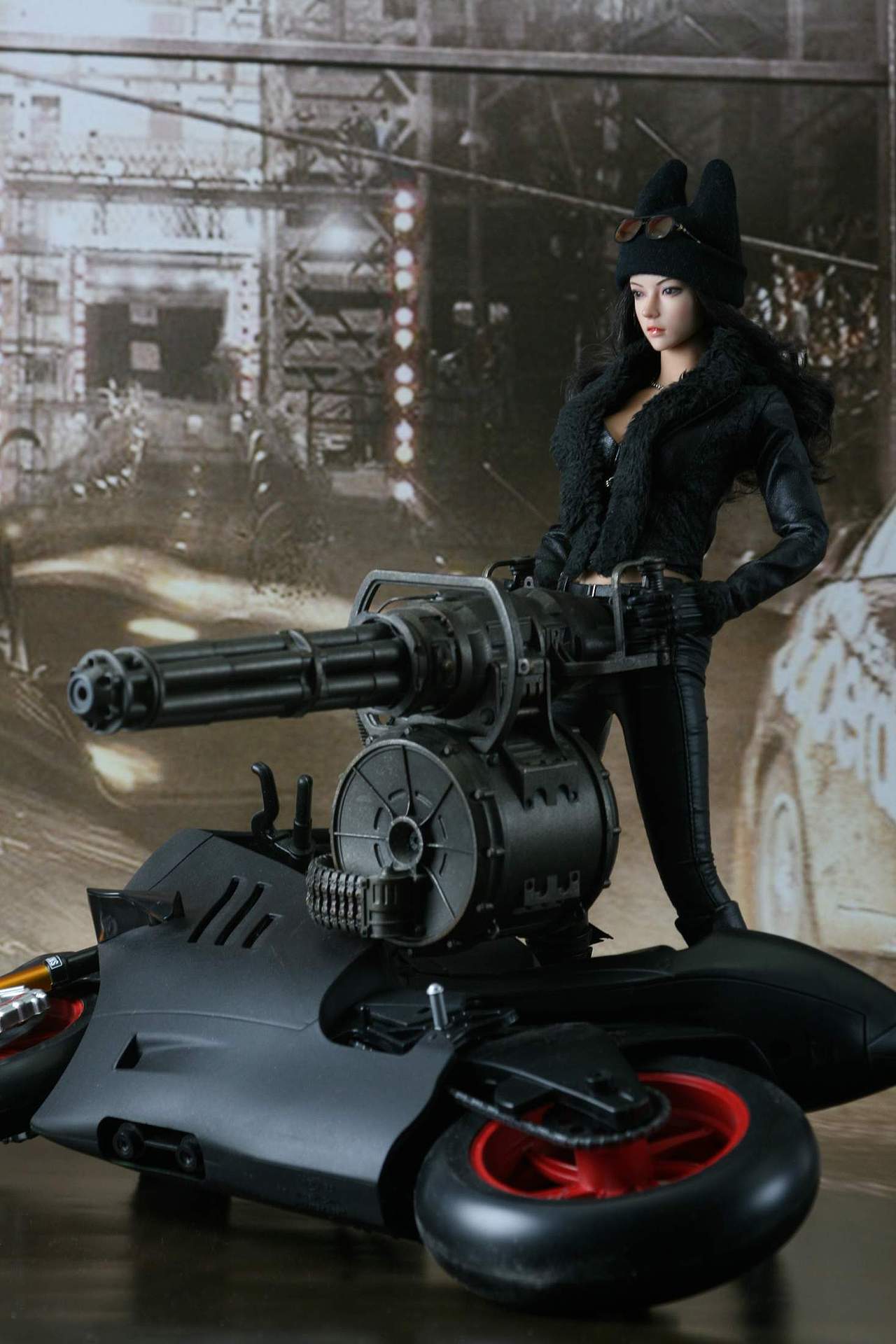 很喜欢这款头雕 非常美艳 偏漫画风格的 自己换了头发造型 摩托车头盔