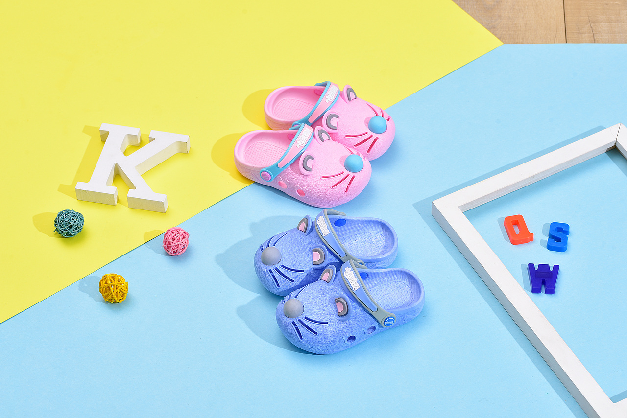 鞋子（图ZMjAwODA2MDg4） - 产品摄影 - 站酷设计师潮阳摄影原创素材 - 站酷ZCOOL