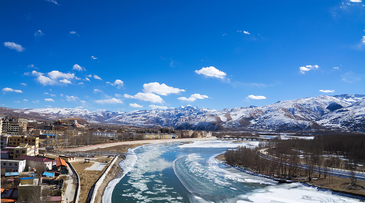 川西大环线d3:翻过雪山,越过雅砻江,陪你看亚青美景