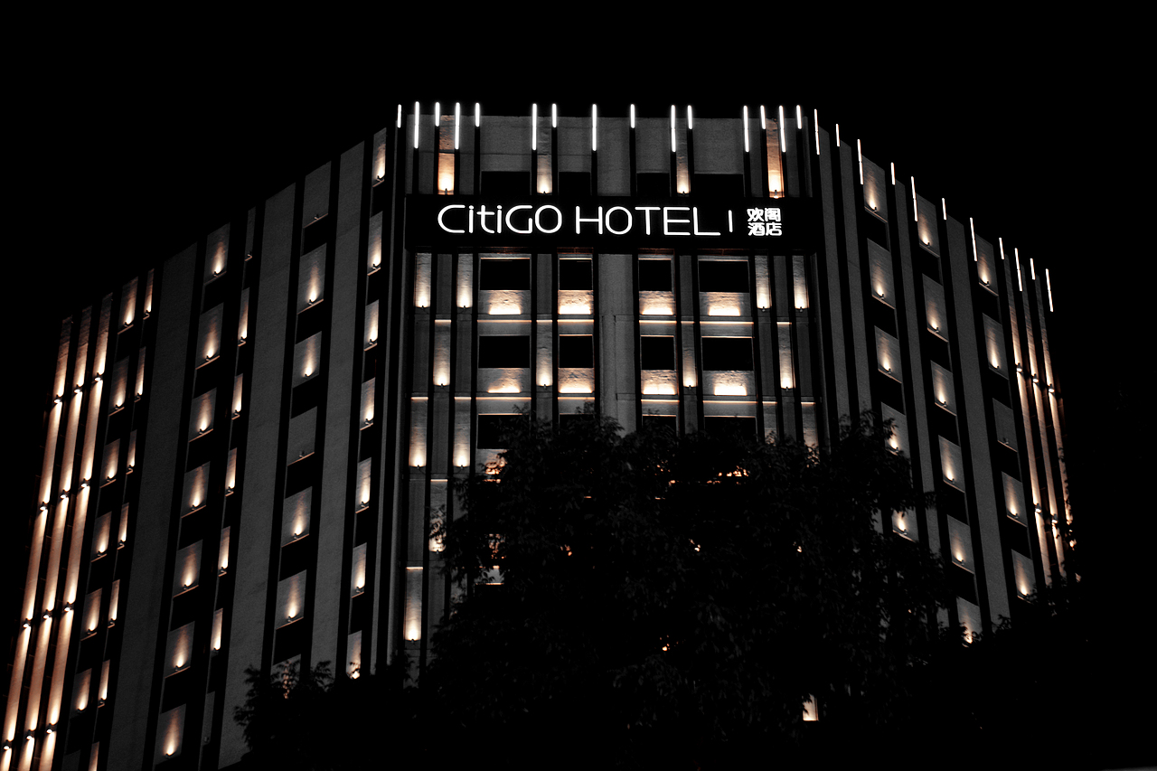 夜拍-黑橙色调（图ZMjY5NTU5NTgw） - 环境/建筑摄影 - 站酷设计师老吕家的独苗原创素材 - 站酷ZCOOL