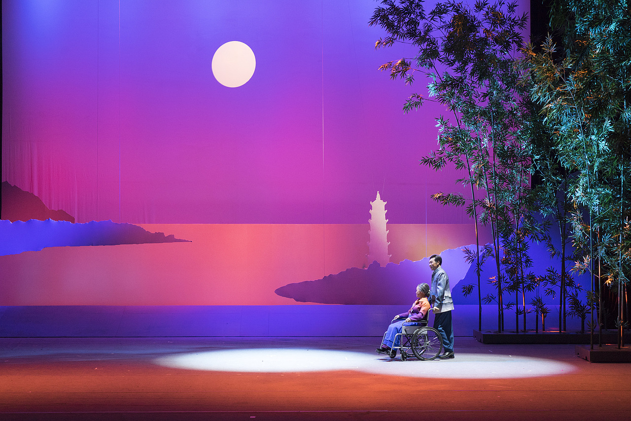 舞美设计作品花鼓戏《明月初心》