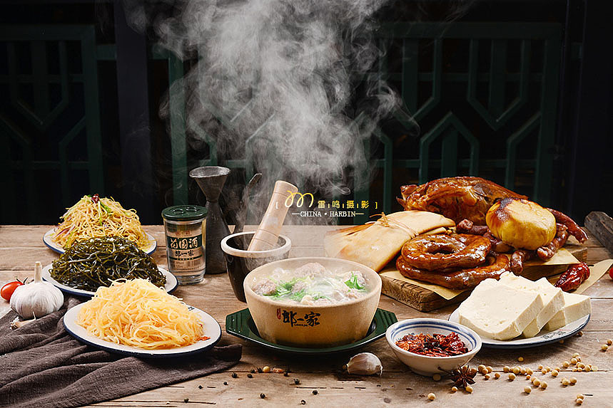 《郎一家》砂锅 面条 熏酱 凉拌小菜 哈尔滨雷鸣摄影（图ZMjMzNzU5NzIw） - 产品摄影 - 站酷设计师雷鸣摄影原创素材 - 站酷ZCOOL