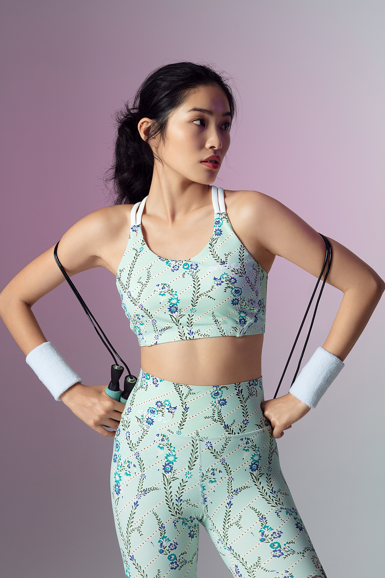 安娜苏画册修图