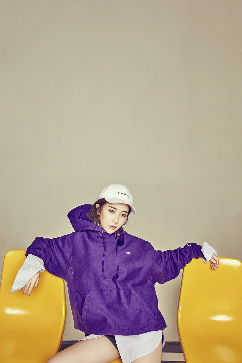 艺人费伟妮（图ZMTA2NzkzMTIw） - 人像摄影 - 站酷设计师漂白狗原创素材 - 站酷ZCOOL