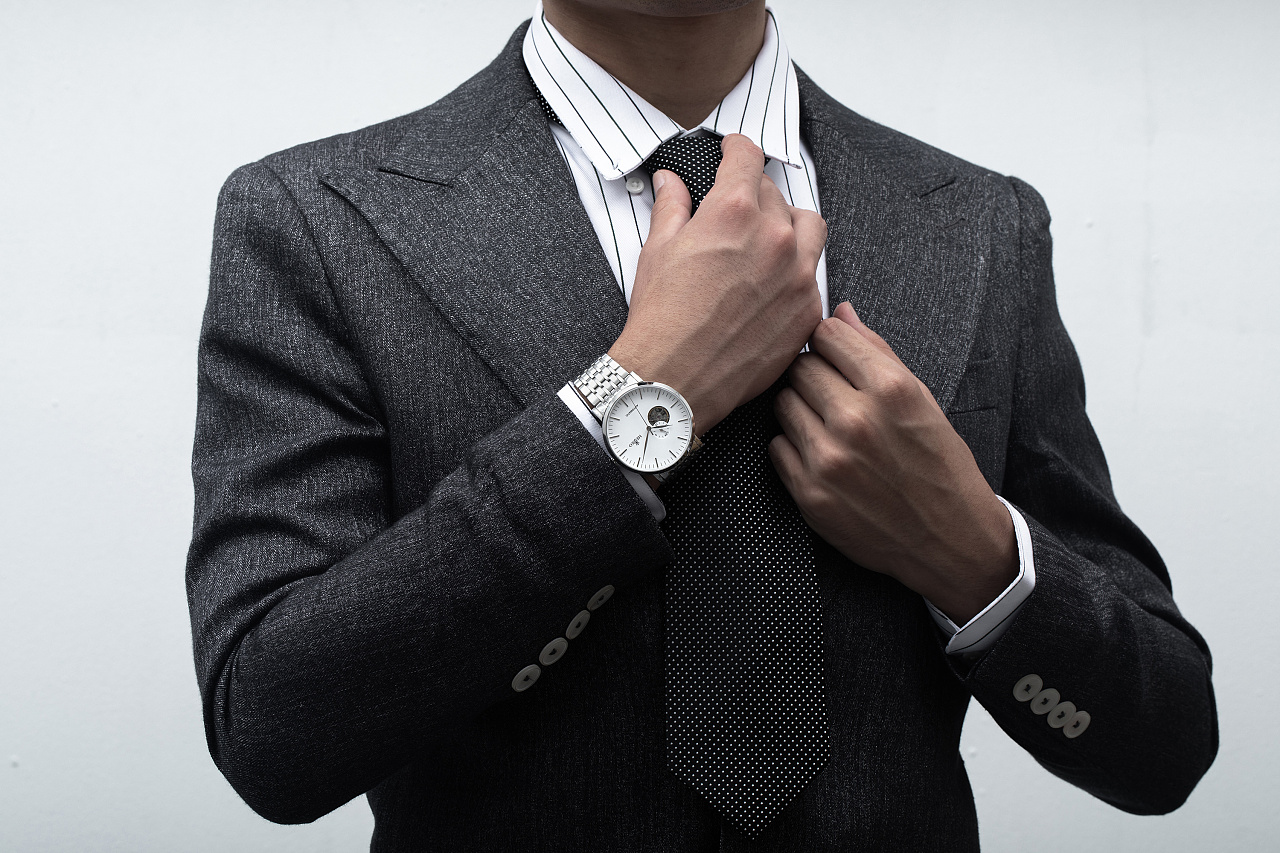 新款男士手表 防水石英钢带手表男 时尚个性商务钢带手表批发-阿里巴巴