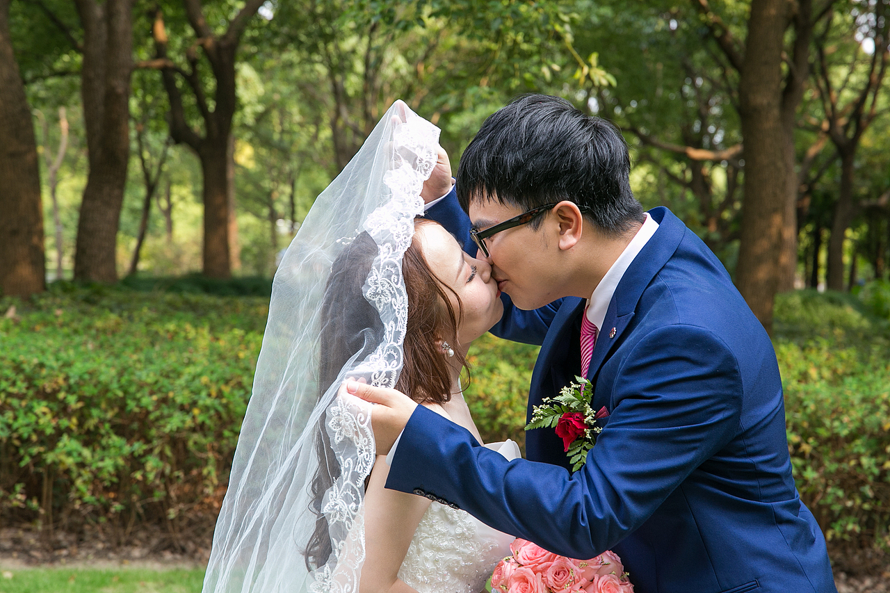 花有重开时 人无再少年