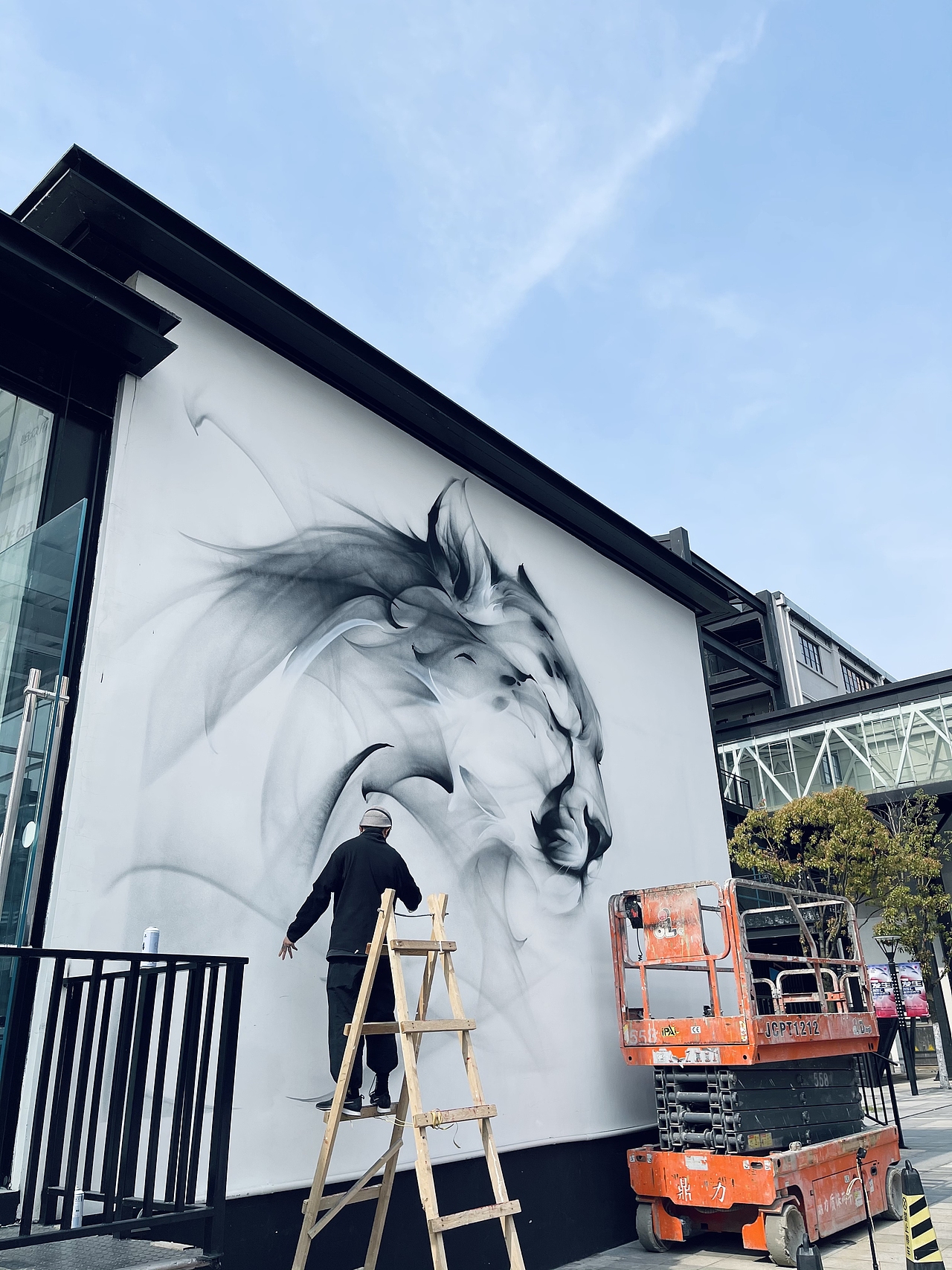 SOUR涂鸦 | 美好的事物即将发生 - SATR最新作品