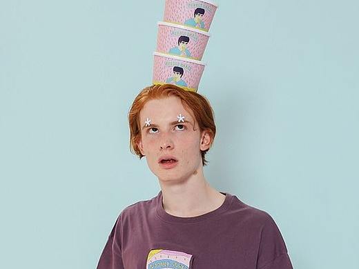 暖暖日系的拽哥,也会有俏皮的时候