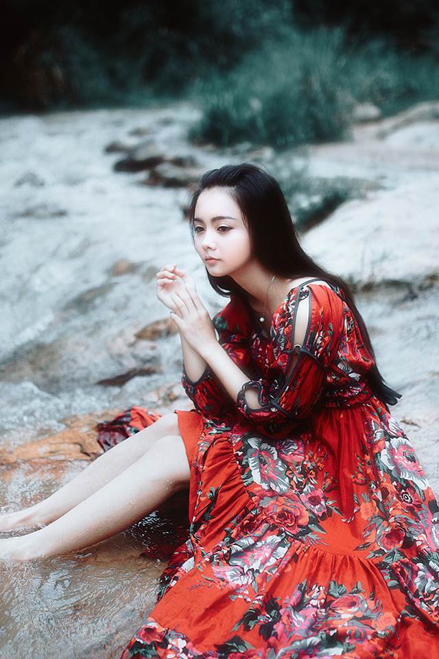 流溪（图ZMzE0MDkyMzY=） - 人像摄影 - 站酷设计师摄影师Pikmin原创素材 - 站酷ZCOOL