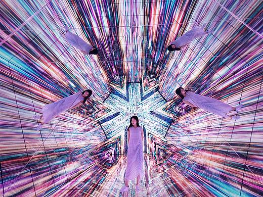 亚洲最大万花筒《万花幻境》