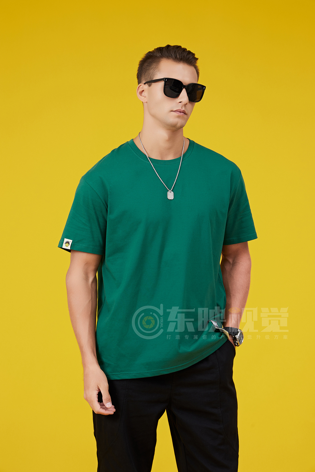 东映视觉-情侣T恤（图ZMzU0MzEyMjUy） - 产品摄影 - 站酷设计师东映视觉原创素材 - 站酷ZCOOL