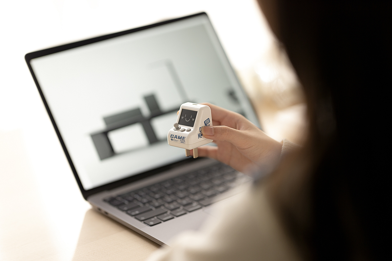 随手拍丨黄油猫PD充电器（图ZMzI2NDU5NDIw） - 其他摄影 - 站酷设计师白底图原创素材 - 站酷ZCOOL