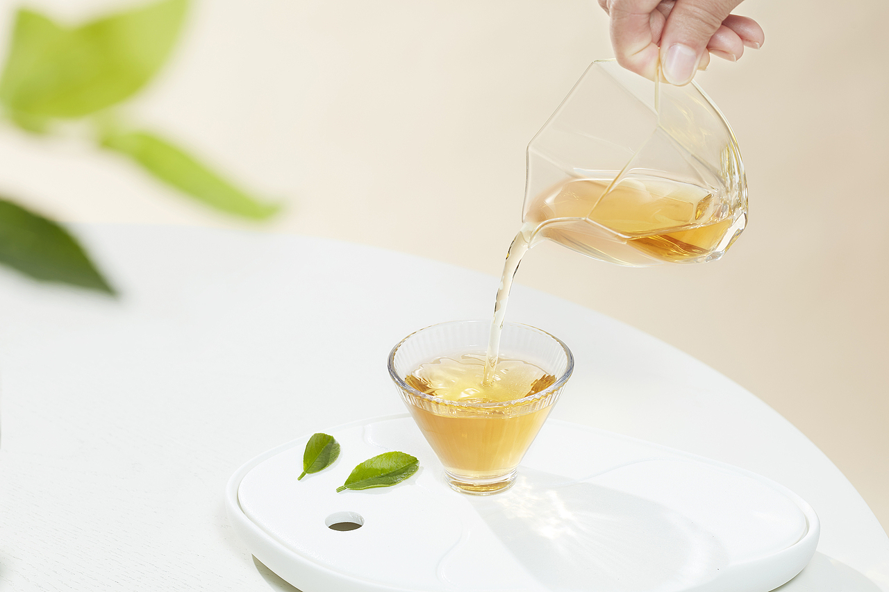 元气森林|燃茶-青提乌龙茶（图ZMzAyODQ0ODQw） - 产品摄影 - 站酷设计师慕容Chan原创素材 - 站酷ZCOOL