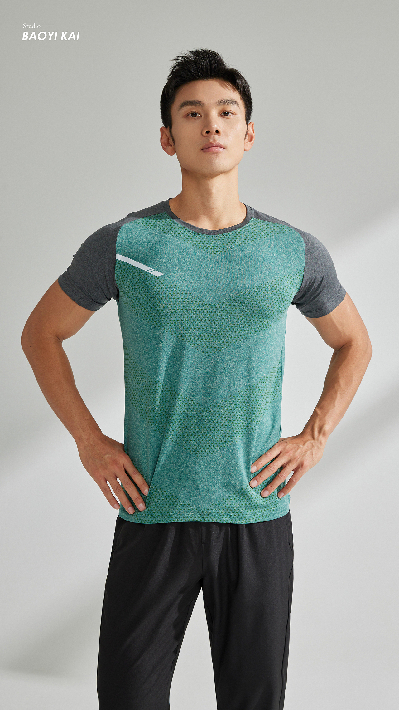 男士健身服摄影棚拍（图ZMzMyMTEwMjg0） - 人像摄影 - 站酷设计师摄影师包一凯原创素材 - 站酷ZCOOL