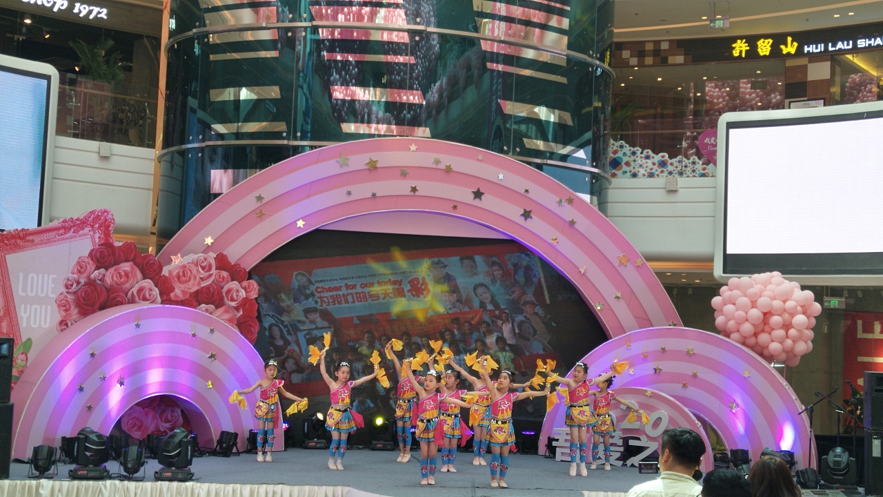 五月蓝天_唱响吾悦A（图ZMTEzNzU4Nzg4） - 人文/纪实摄影 - 站酷设计师蓝天艺术学校原创素材 - 站酷ZCOOL