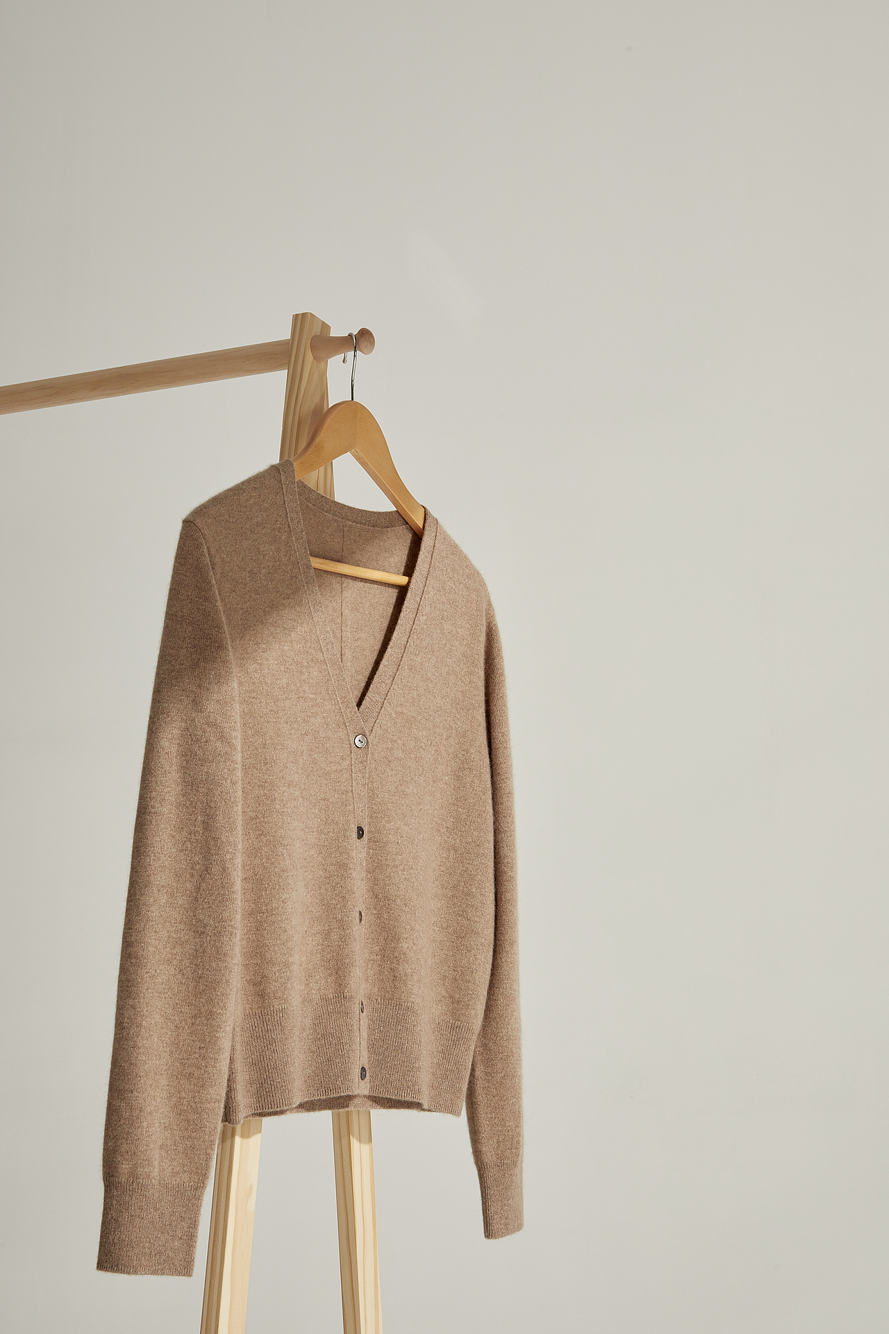 产品摄影｜服装拍摄｜女装（图ZMzIyMzM2ODA4） - 产品摄影 - 站酷设计师zhoooo原创素材 - 站酷ZCOOL