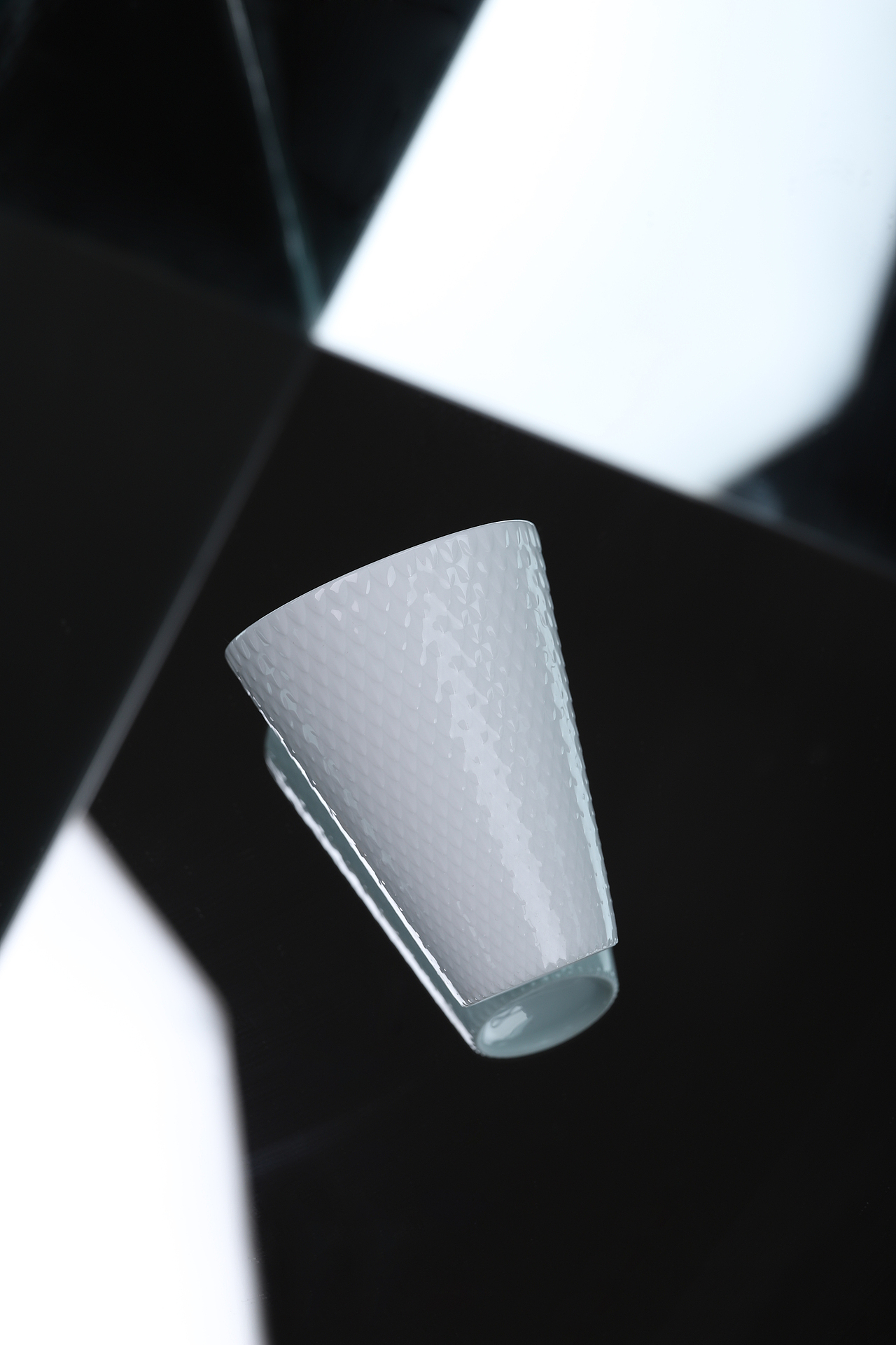 惊蛰系列-白月光（图ZMjIxNDQ4MjU2） - 产品摄影 - 站酷设计师煤球球的猫尾巴原创素材 - 站酷ZCOOL